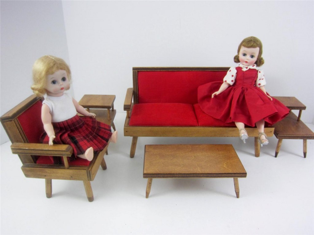 Hall's Doll Furniture