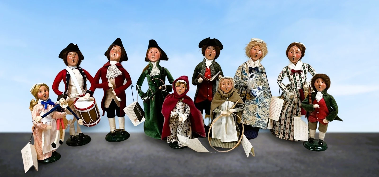 Byers’ Choice LOT 10 Williamsburg Carolers